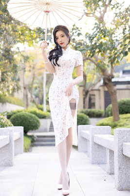 'Oriental Beauty' with Yang Chenchen via All Gravure - Pic #01