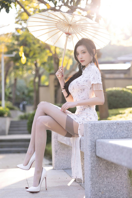 'Oriental Beauty' with Yang Chenchen via All Gravure - Pic #02