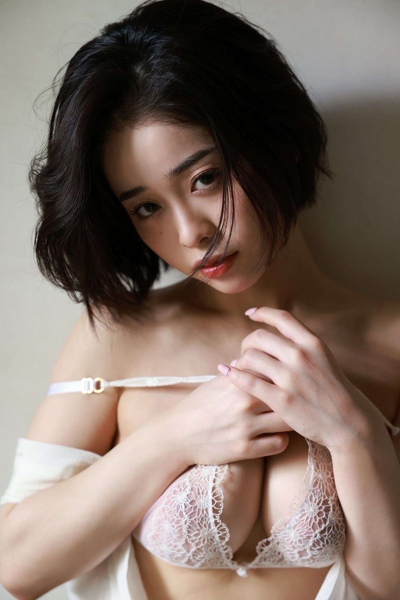 'Sensual Treat' with Minamo via All Gravure - Pic #4