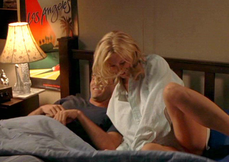 Banned Celebs  Amy Smart - Pic #2