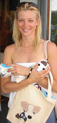 Banned Celebs  Amy Smart - Pic #08
