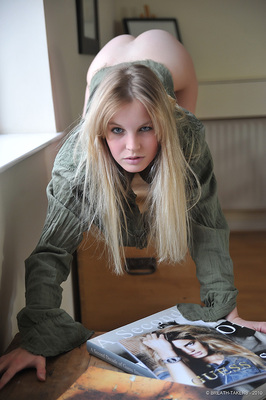 Rose In Guess For Breath Takers - Pic #10