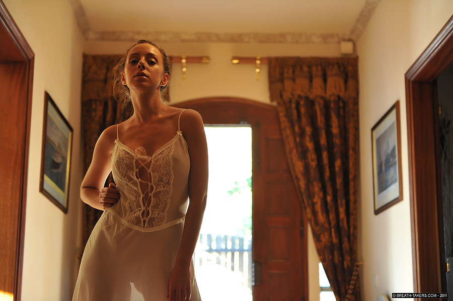 Tori Hallway for Breathtakers - Pic #20