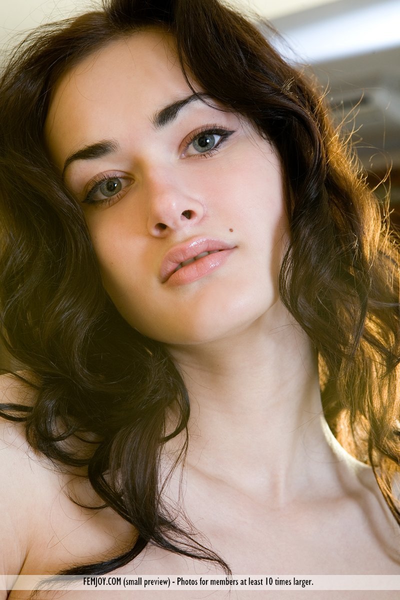 Femjoy Babe Ava - Foreign Affair - Pic #8