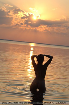 Paulina Heating Up The Evening Water - Pic #09