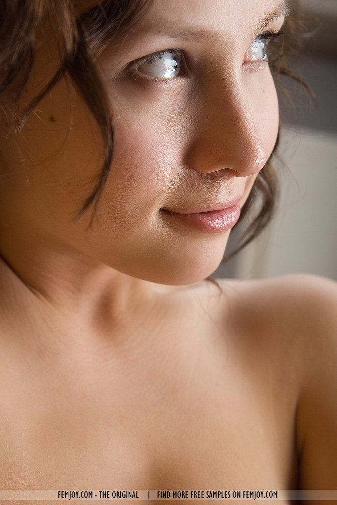 Pretty Face And Pretty Pussy - Pic #5