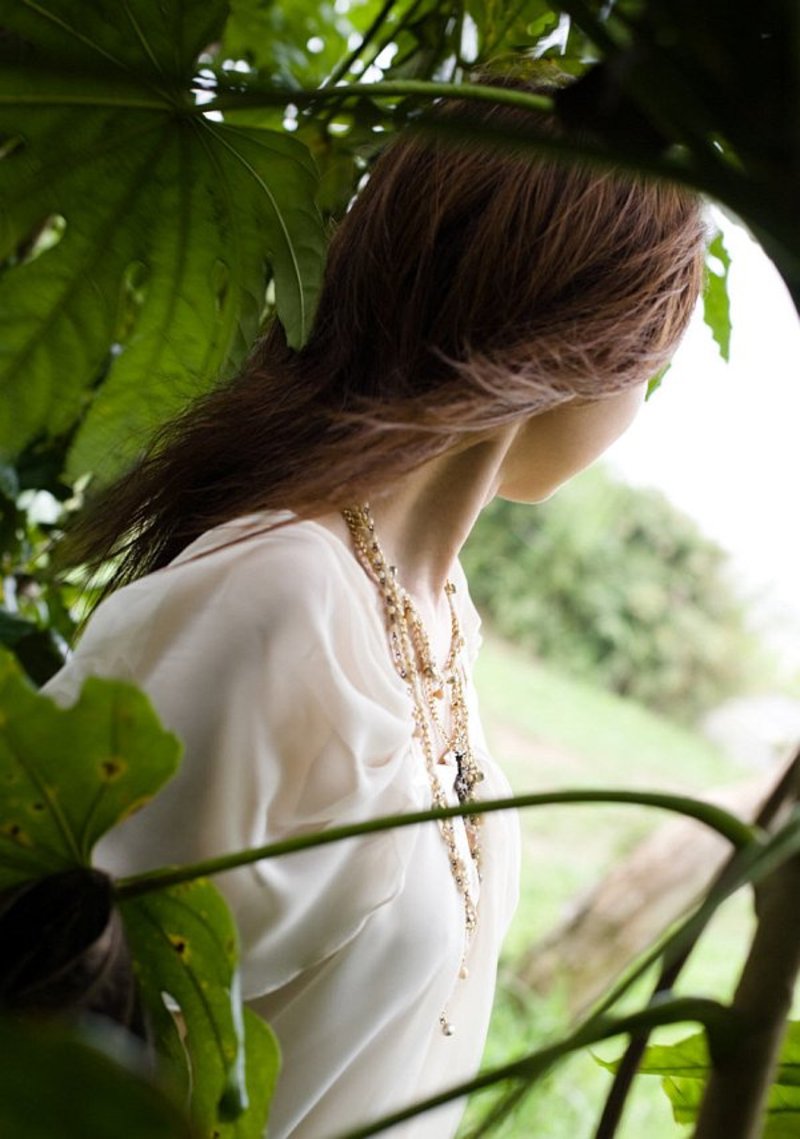 Yura Aikawa - cute Asian teen in white is adorable in her white dress - Pic #17