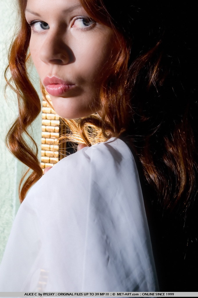 Yummy Redhead Alice - Pic #15