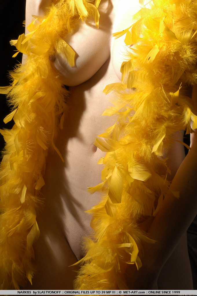 Elegant Blonde And Naked - Pic #6