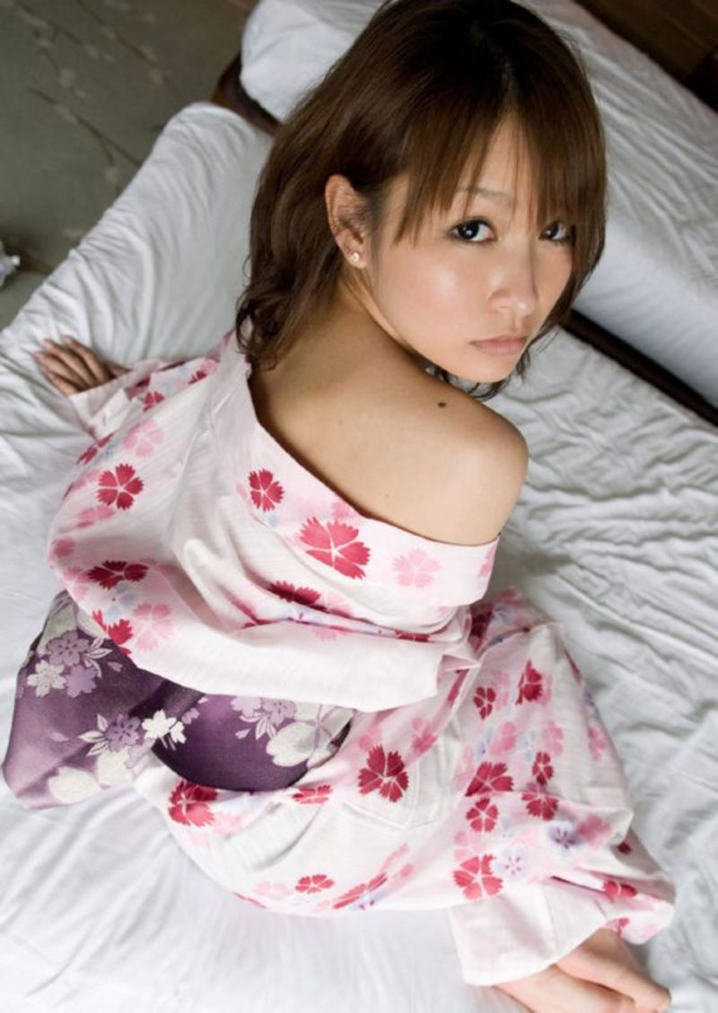 Japanese Girl Having Sex In Pink Kimono - Pic #21