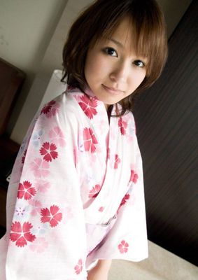 Japanese Girl Having Sex In Pink Kimono - Pic #00