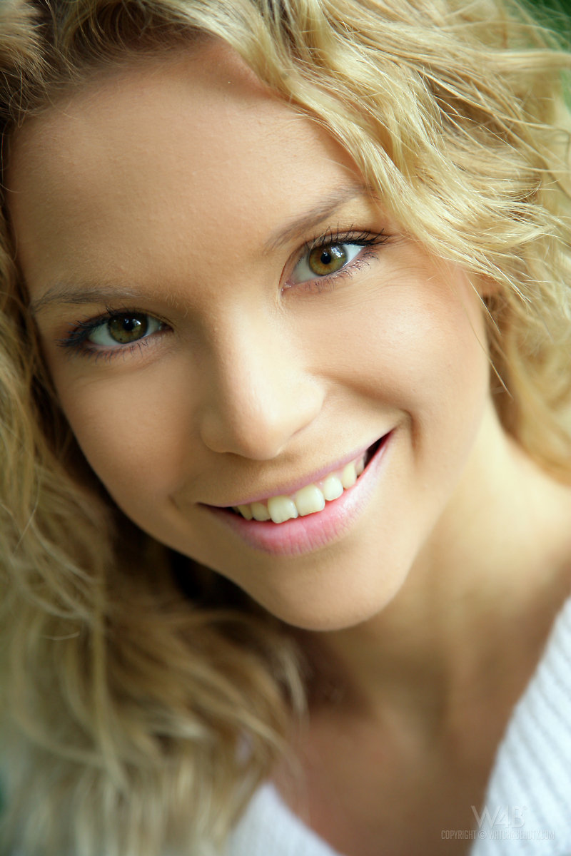 Watch4Beauty Blonde Teen Summer Breeze - Pic #3