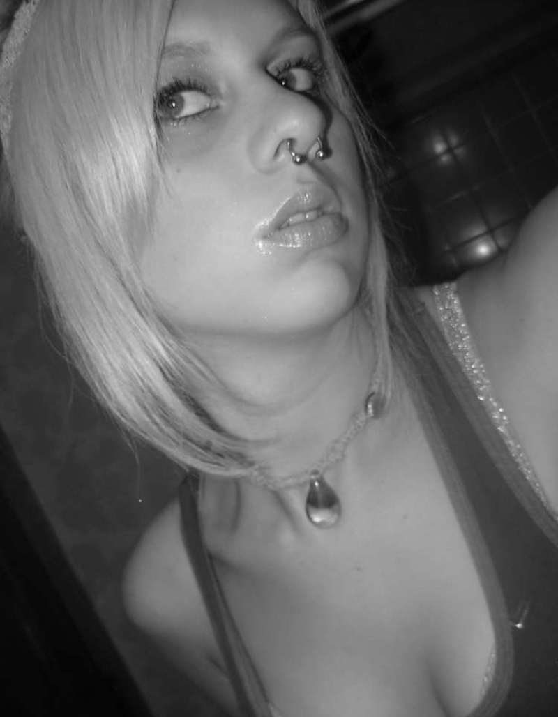 Blonde amateur girl being shy - Pic #5