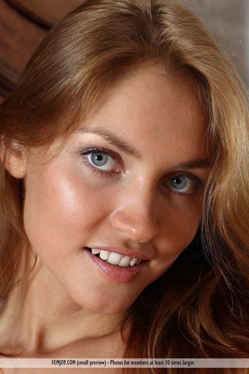 Femjoy Sexy Babe Kira B - Dreams - Pic #12