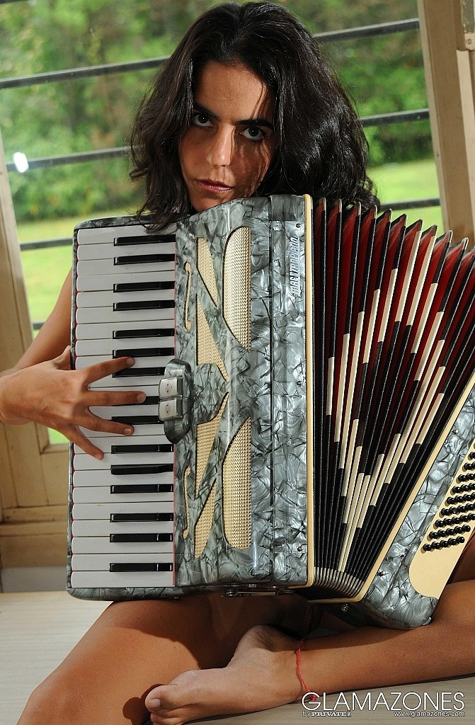 Luna in Musical Muse for GlamaZones - Pic #13