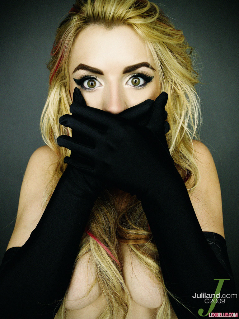 Lexi Belle Holding Tits In Black Gloves - Pic #7