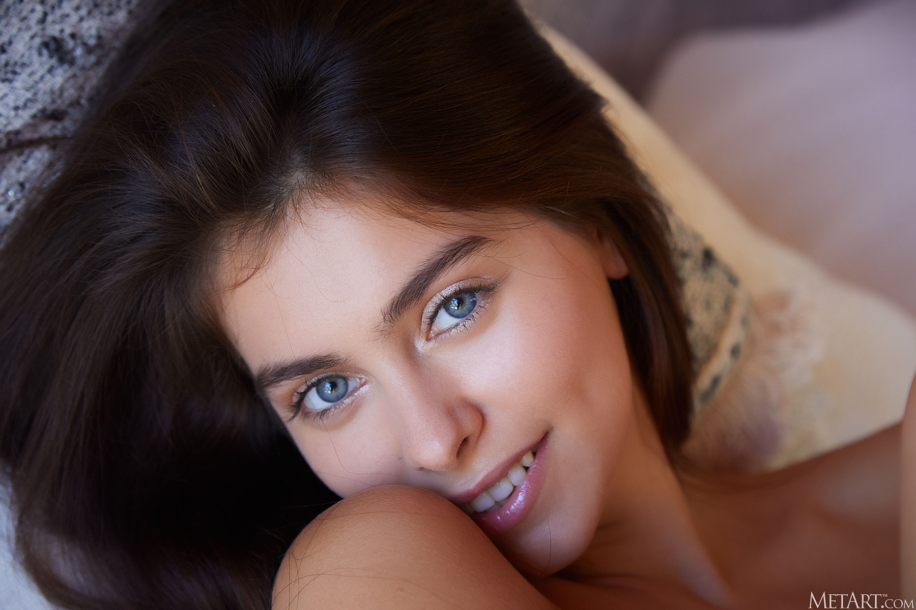 'Captivating Brunette' with Foxy Alissa via Met-Art - Pic #11