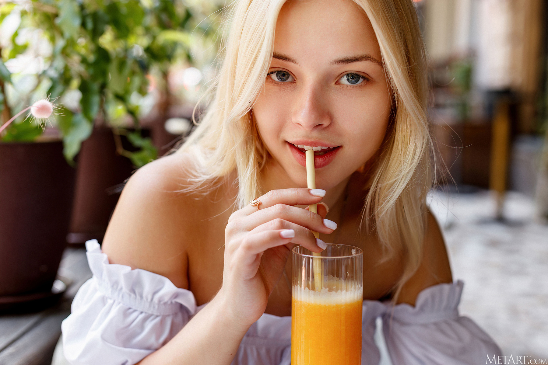 'Sweet Sensation' with Bianca Bell via Met-Art - Pic #11