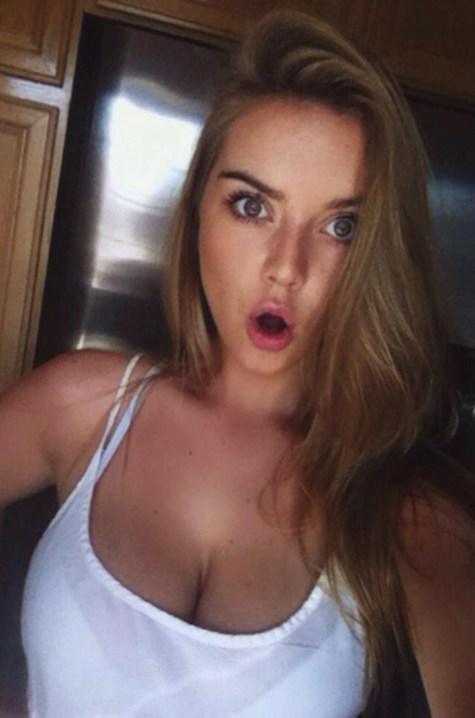 New 2016 Candids Of Busty Hottie Lauren Hanley - Pic #15