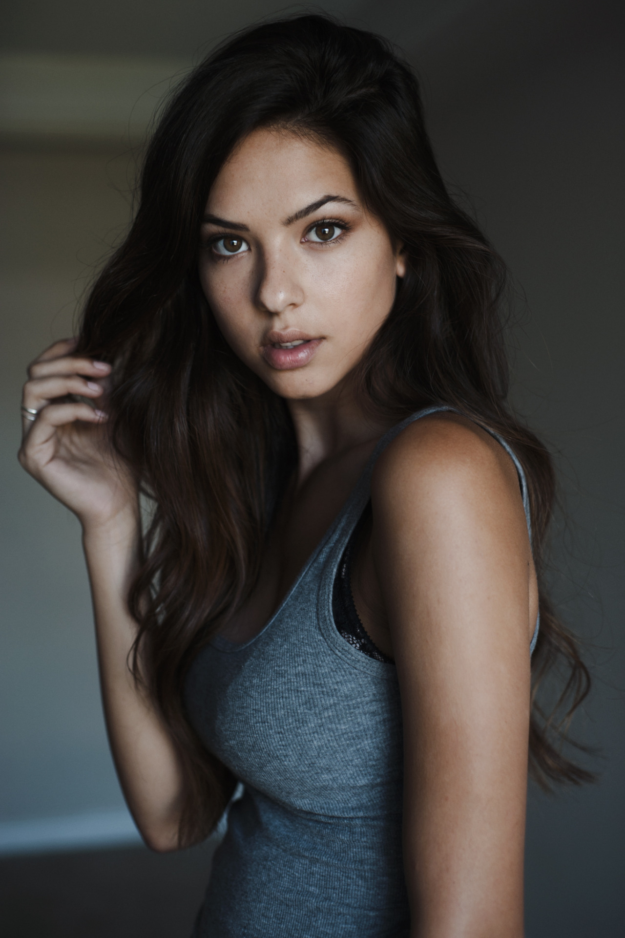 Exotic Hottie Christen Harper - Pic #2