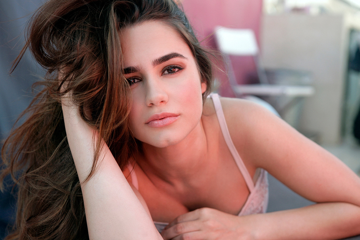 Mainstream Beauty Alicia Sanz - Pic #21