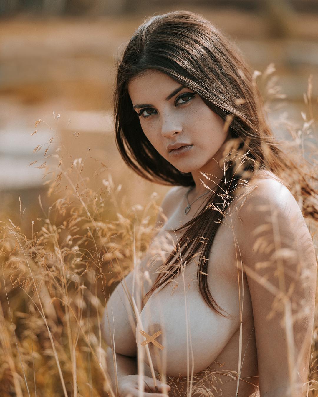 Busty Spanish Goddess Judit Guerra - Pic #8