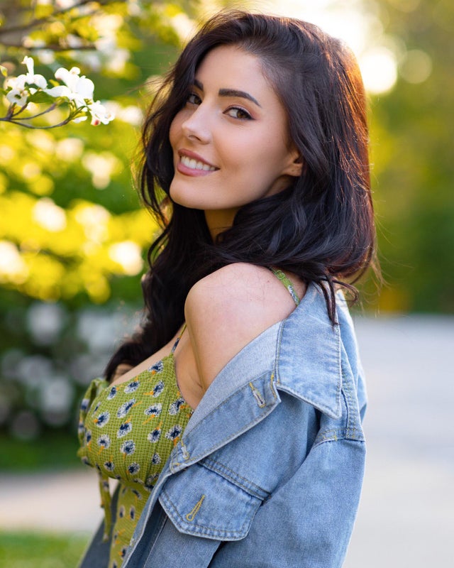 'Busty YouTube Sensation' with Erin Olash via Mr Skin - Pic #9