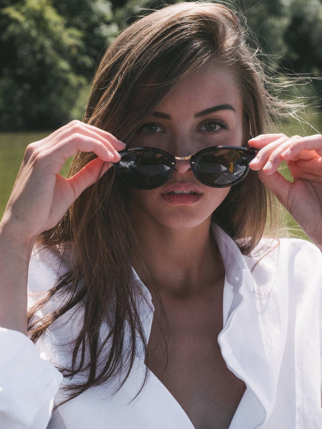 'German Beauty' with Nicola Cavanis via Mr Skin - Pic #21