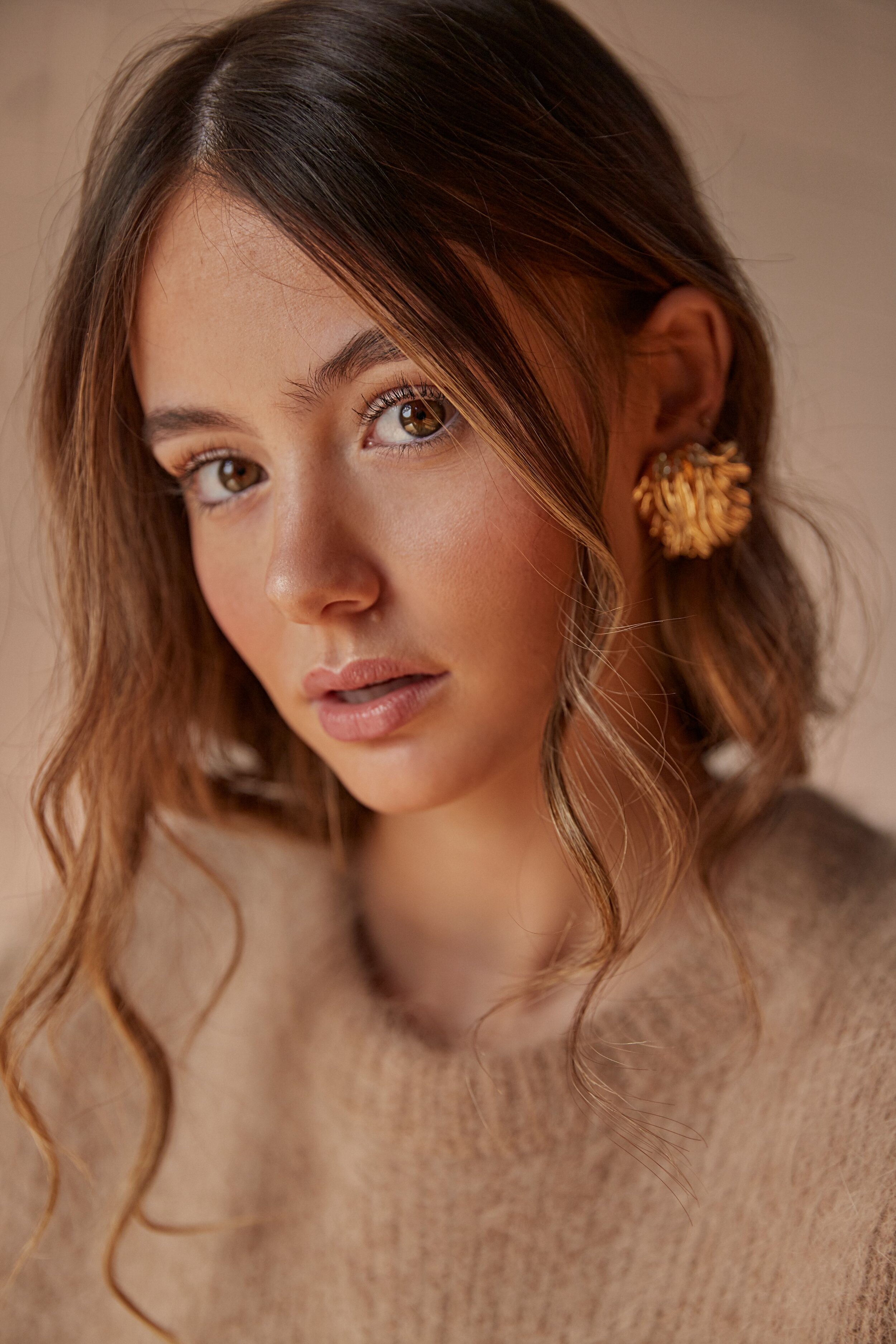 'Voluptuous Brunette' with Ella Grace Cervetto via Mr Skin - Pic #17