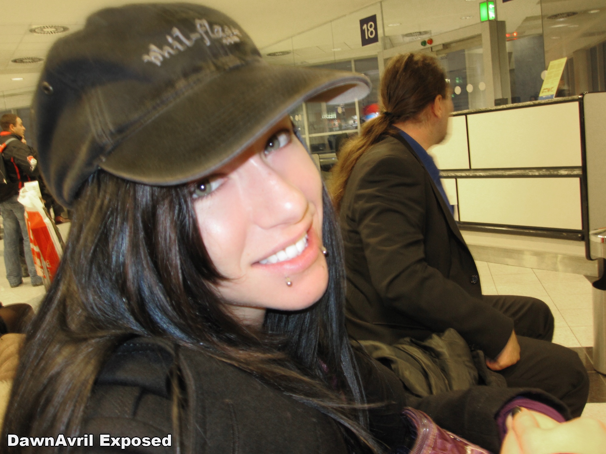 Dawn Avril Exposed - Pic #7