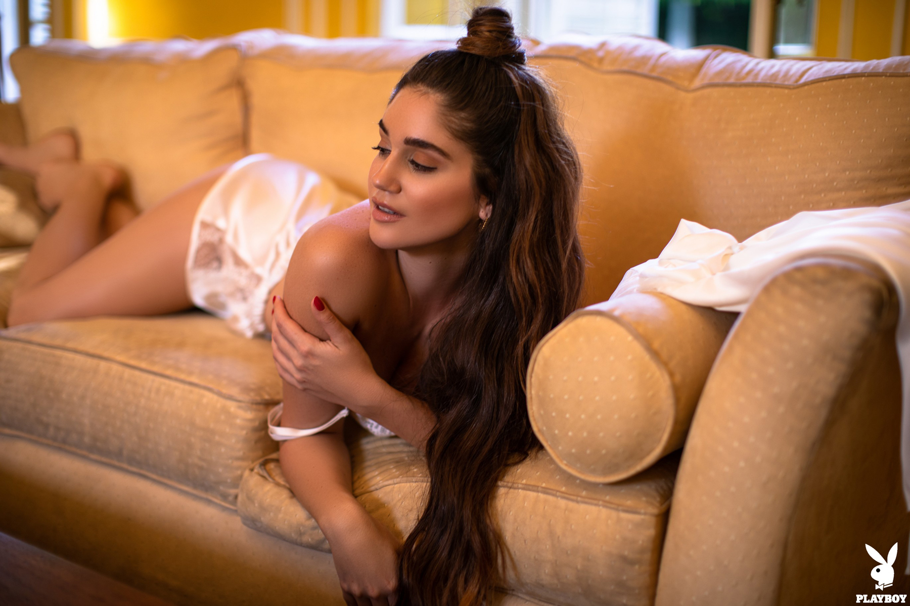 Ros In Living Lavish Via Playboy - Pic #0