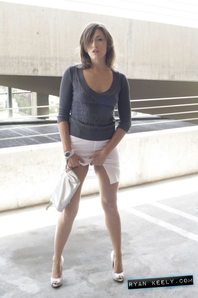 Ryan Keely Glam Parked Car - Pic #11