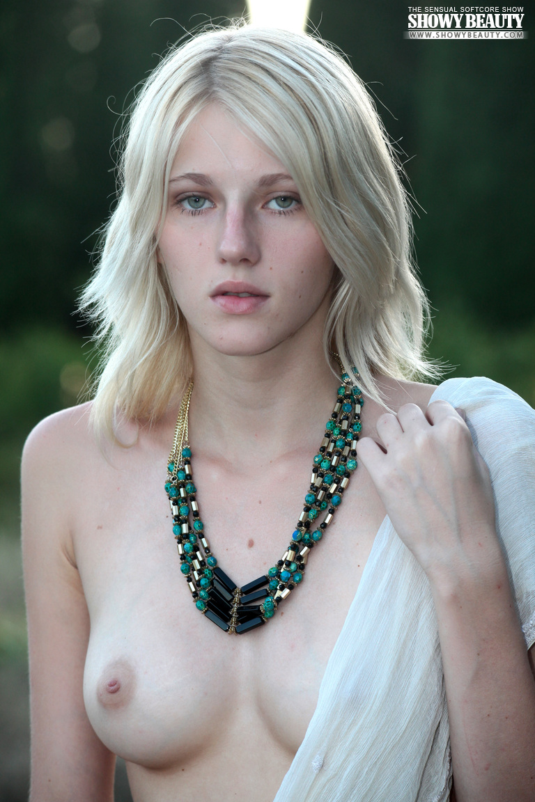 Goddes by Lynch for Show Beauty - Pic #12