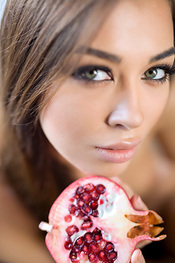 'Brunette Beauty' with Jackie via Photodromm