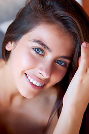 'Captivating Brunette' with Foxy Alissa via Met-Art