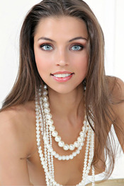 Fergie A by Dolce in Blanche for Metart