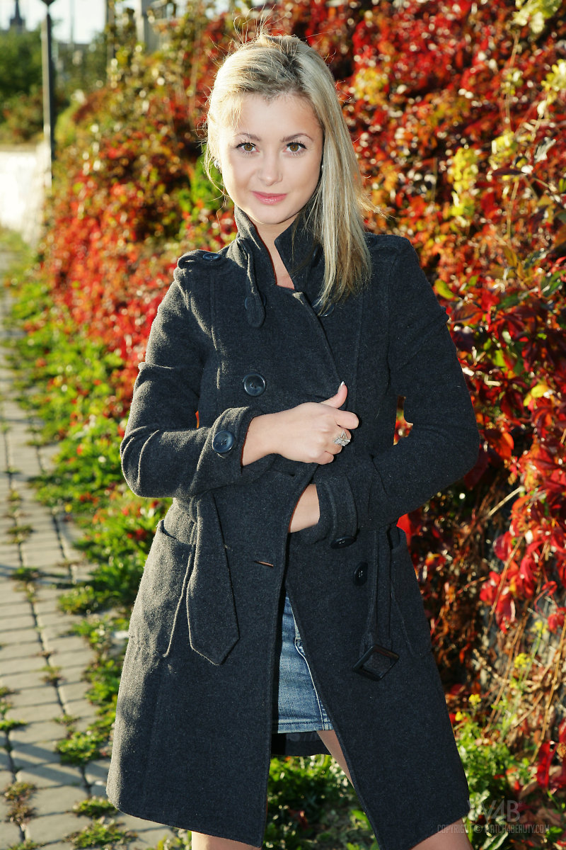 Winter Peach IN Wild game BY Undress Girls - Pic #13