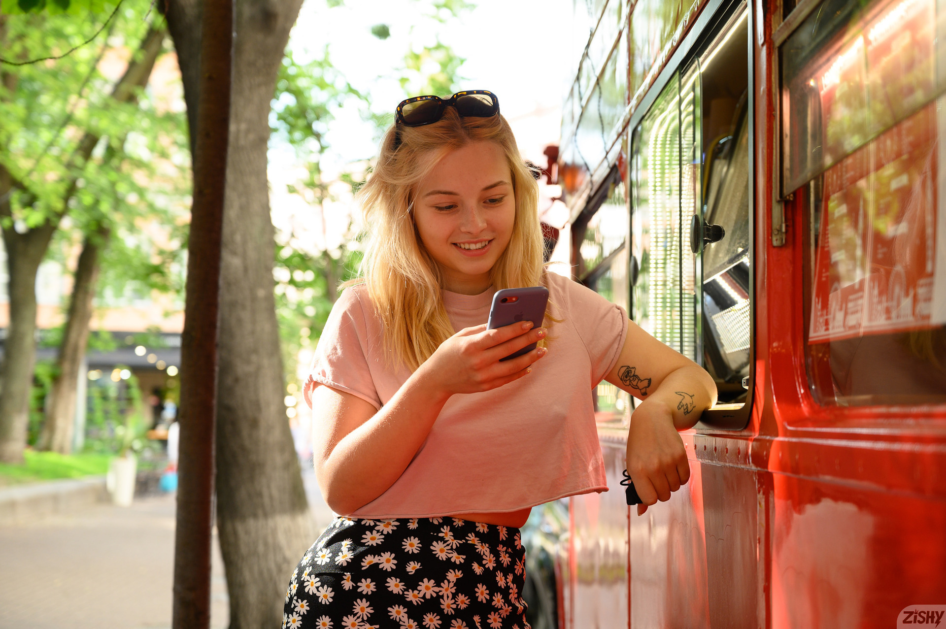 'Lovely Blondie' with Bianca Bell via Zishy - Pic #14