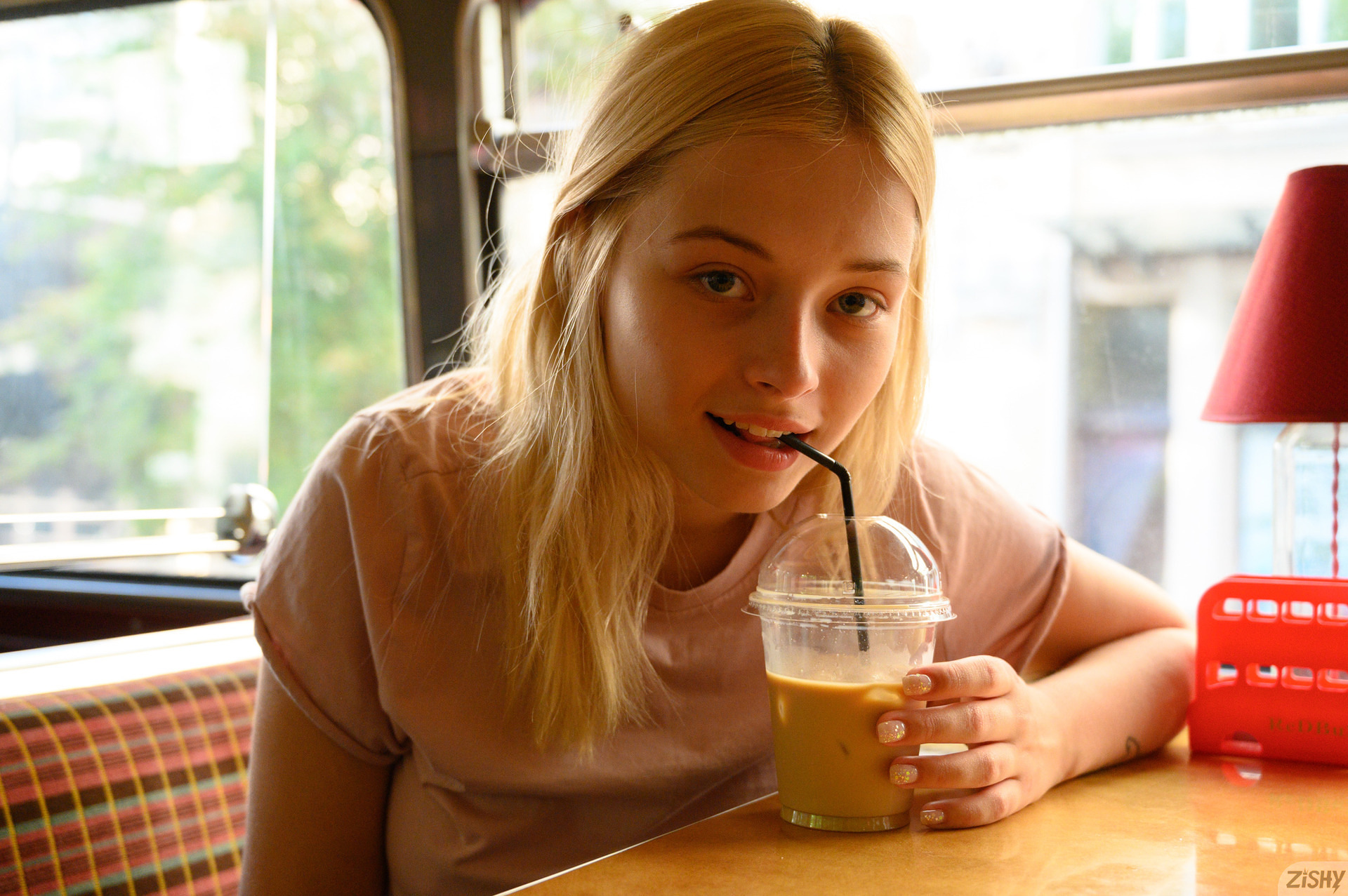 'Lovely Blondie' with Bianca Bell via Zishy - Pic #0